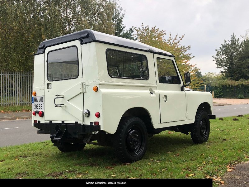 LAND ROVER SERIES III