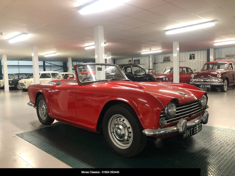 TRIUMPH TR4