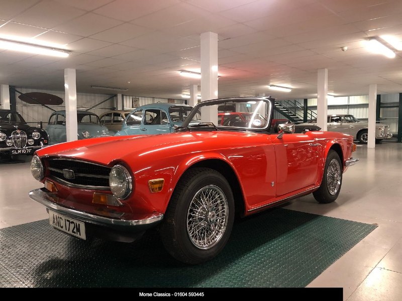 TRIUMPH TR6