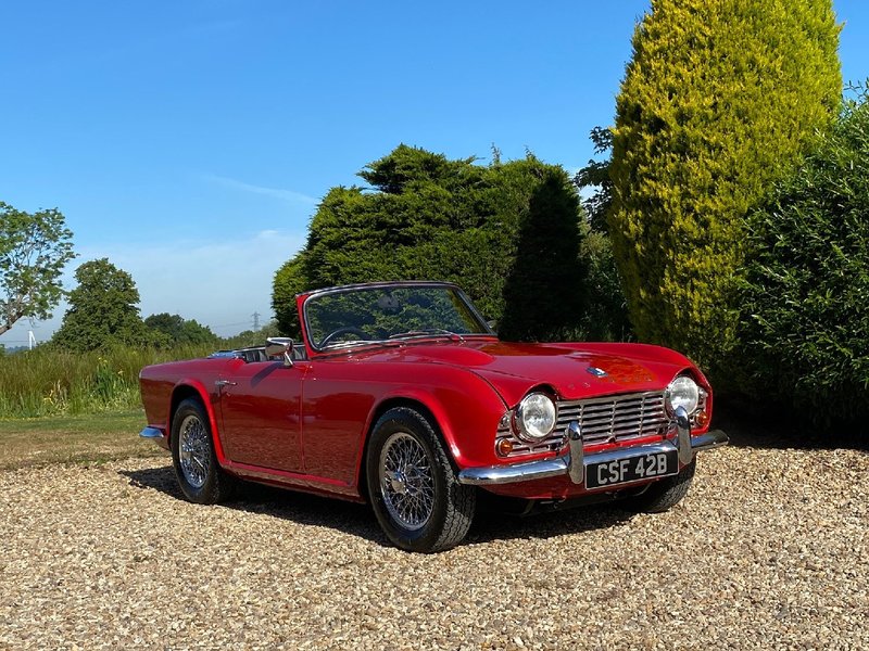 TRIUMPH TR4