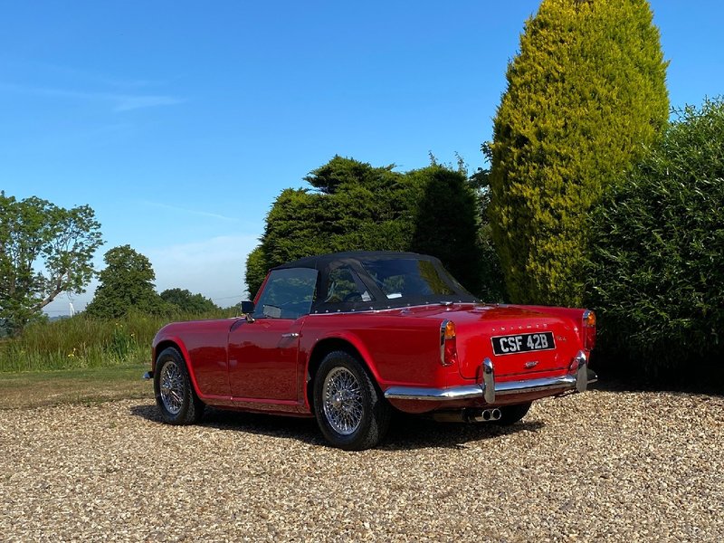 TRIUMPH TR4