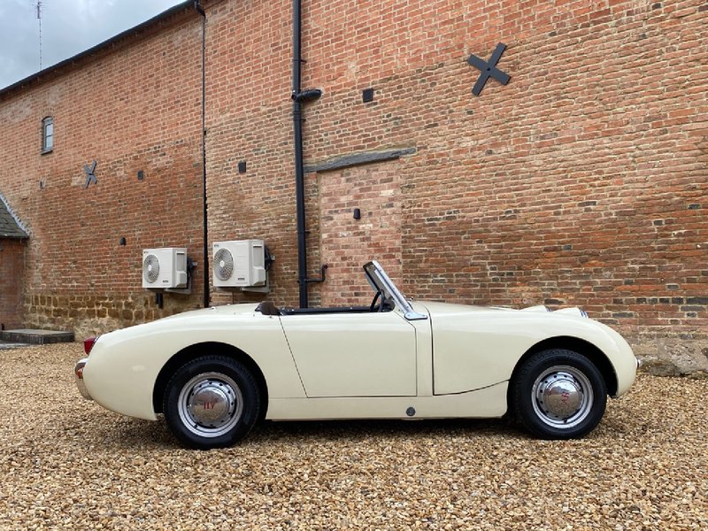 AUSTIN HEALEY FROGEYE SPRITE