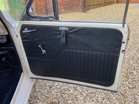 MORRIS MINOR