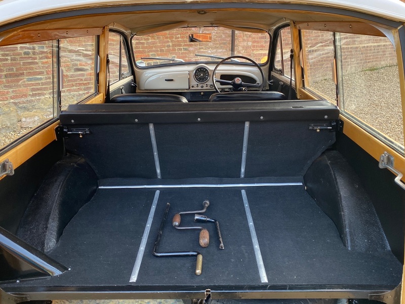 MORRIS MINOR