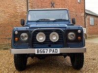 LAND ROVER DEFENDER 90