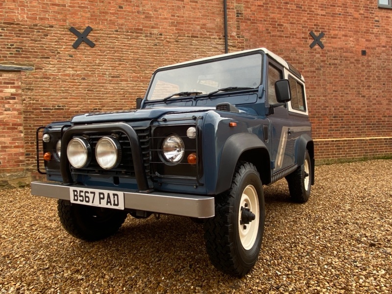 LAND ROVER DEFENDER 90