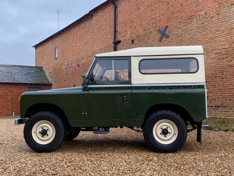 LAND ROVER SERIES II