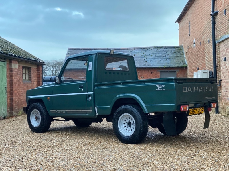 DAIHATSU FOURTRAK