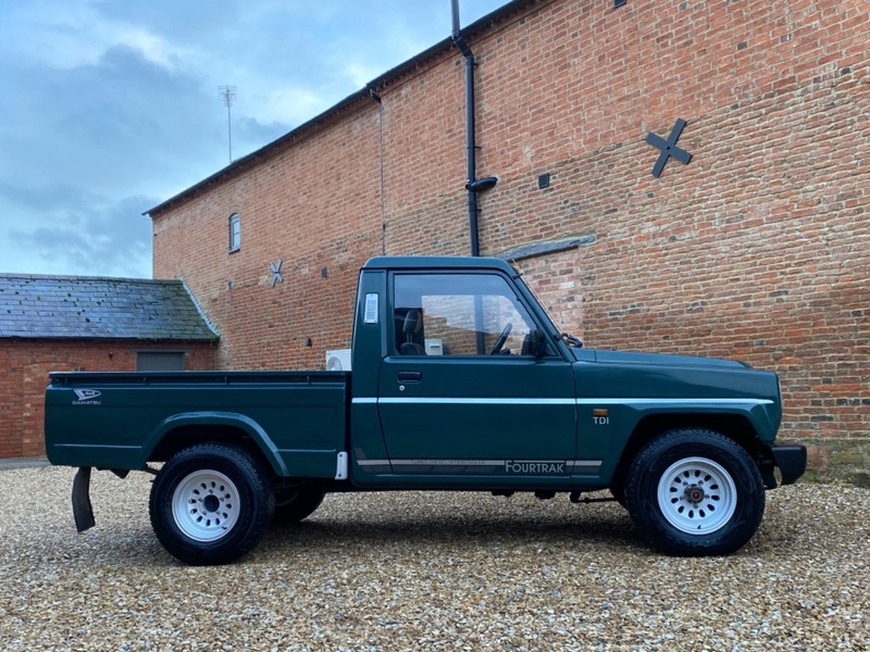 DAIHATSU FOURTRAK