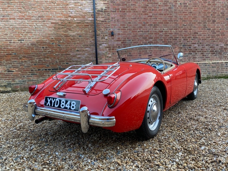 MG MGA