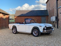 TRIUMPH TR5