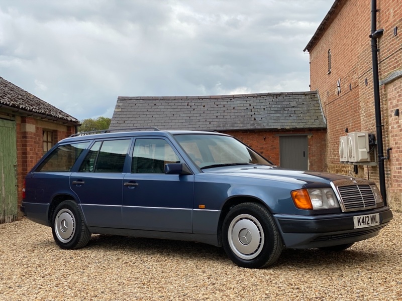 MERCEDES-BENZ 220