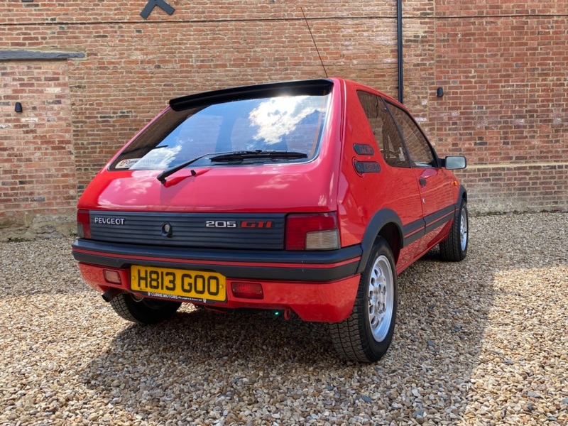 PEUGEOT 205