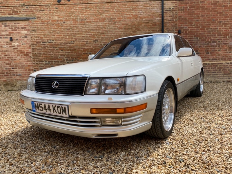 LEXUS LS 400