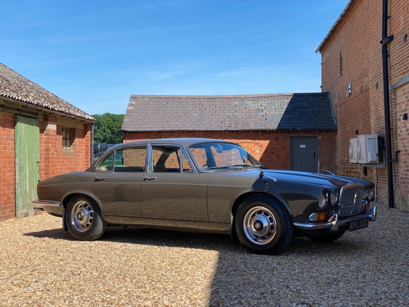 DAIMLER SOVEREIGN