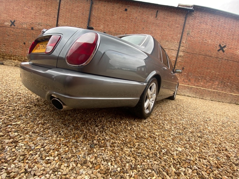 BENTLEY ARNAGE