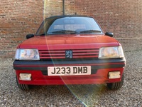 PEUGEOT 205