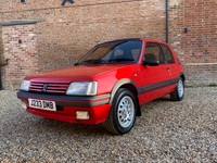 PEUGEOT 205