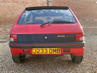 PEUGEOT 205