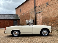 AUSTIN HEALEY SPRITE