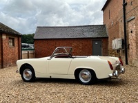 AUSTIN HEALEY SPRITE