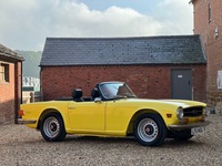 TRIUMPH TR6