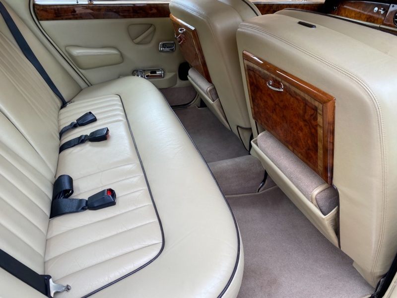 ROLLS-ROYCE SILVER SHADOW