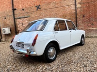 MORRIS 1100