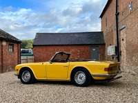 TRIUMPH TR6