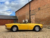 TRIUMPH TR6