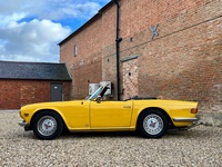 TRIUMPH TR6