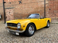 TRIUMPH TR6