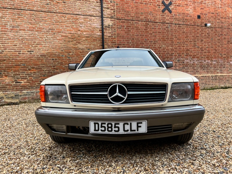 MERCEDES-BENZ 560