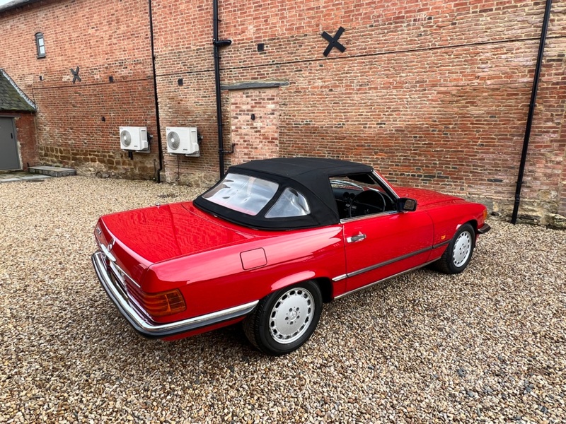 MERCEDES-BENZ 300