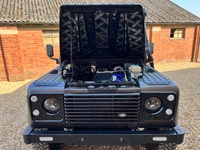 LAND ROVER DEFENDER 90