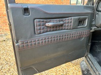 LAND ROVER DEFENDER 90