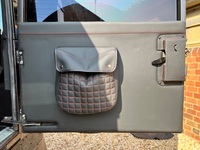 LAND ROVER DEFENDER 90