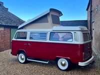 VOLKSWAGEN T2