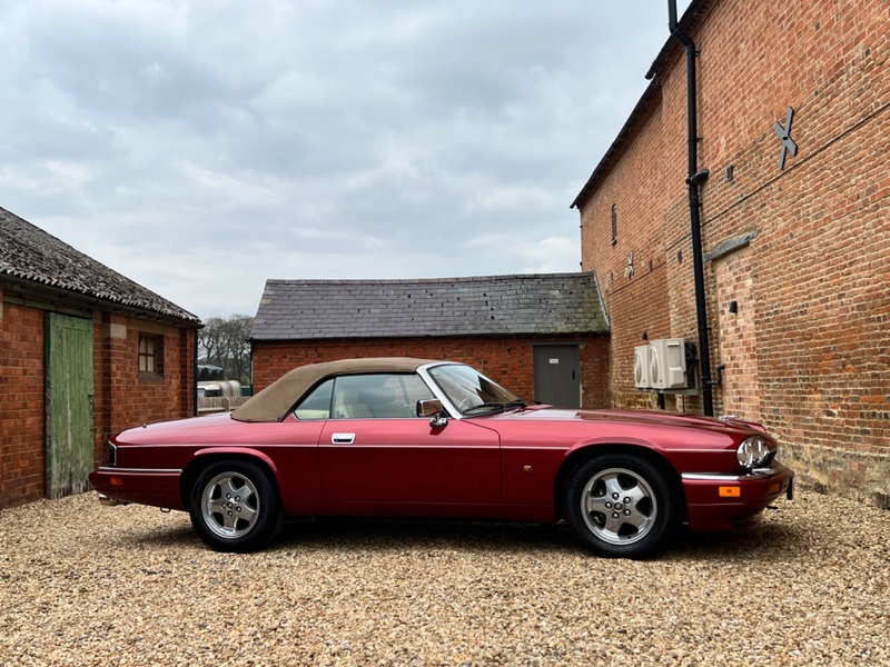 JAGUAR XJS