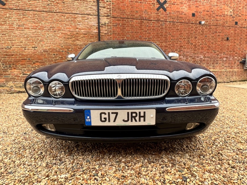 DAIMLER XJ SERIES