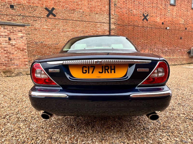 DAIMLER XJ SERIES