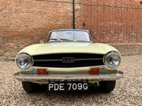 TRIUMPH TR6