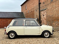 MORRIS MINI