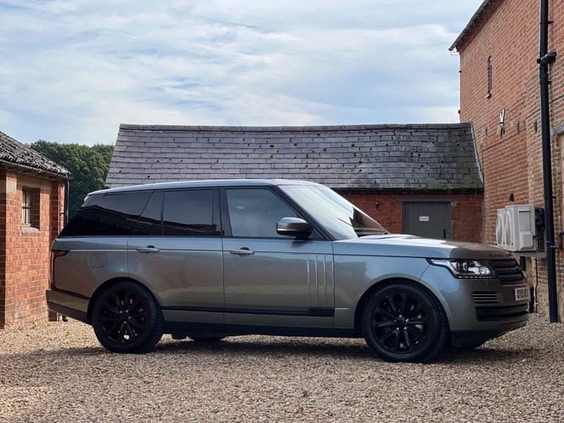 LAND ROVER RANGE ROVER