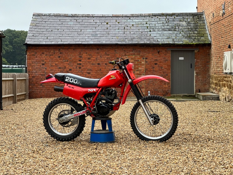 HONDA XR200