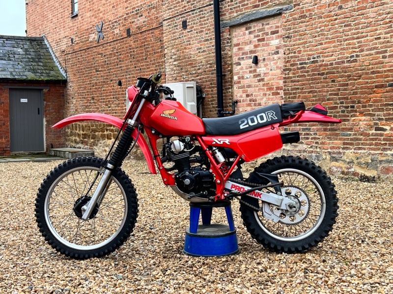 HONDA XR200