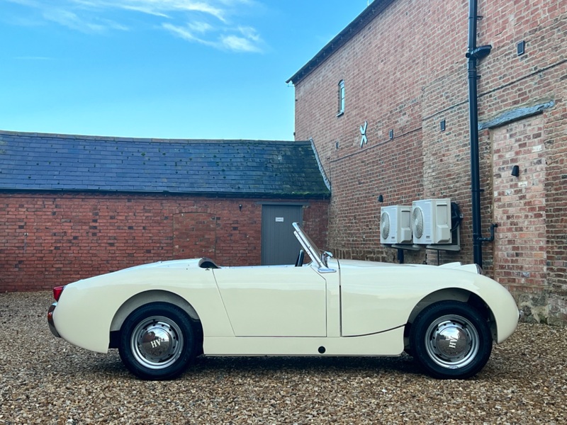 AUSTIN HEALEY SPRITE