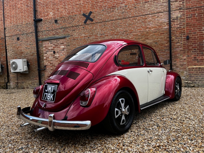 VOLKSWAGEN BEETLE