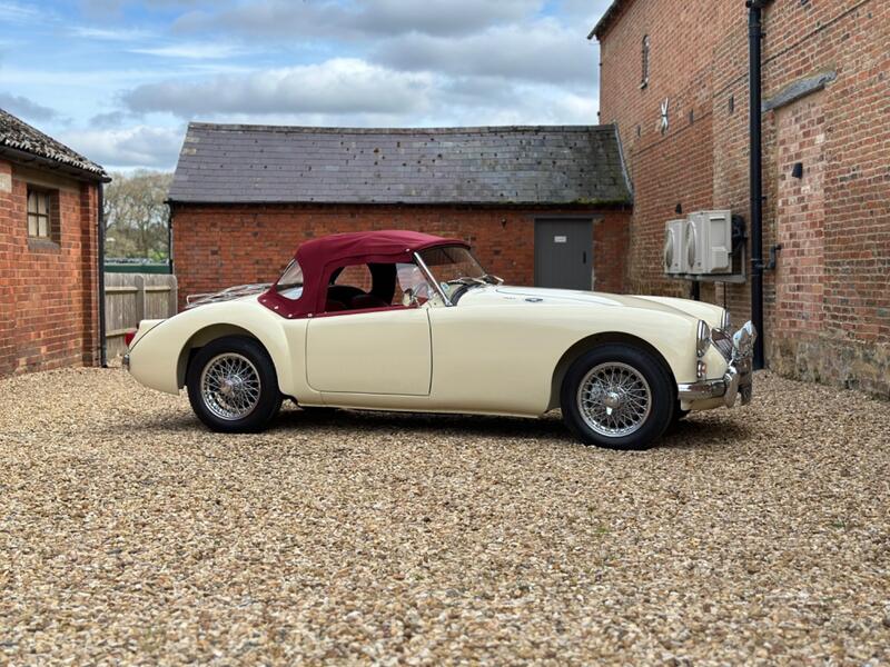 MG MGA