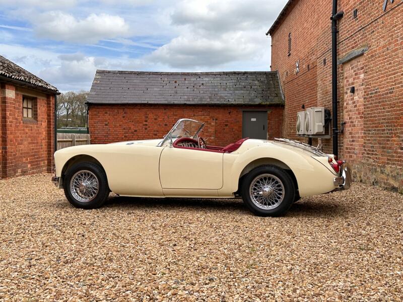 MG MGA